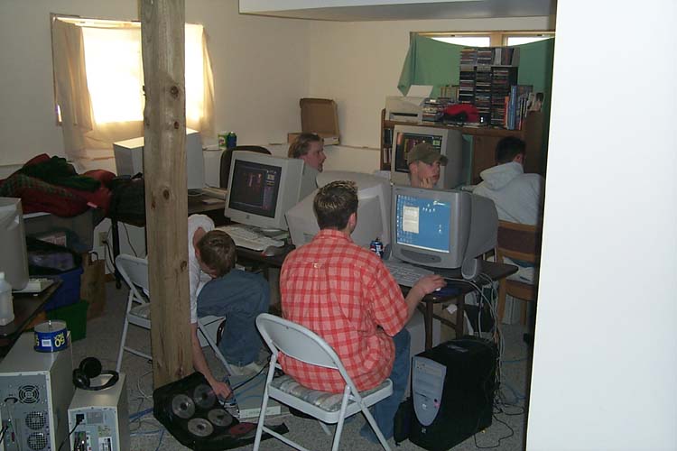 Too_many_cords